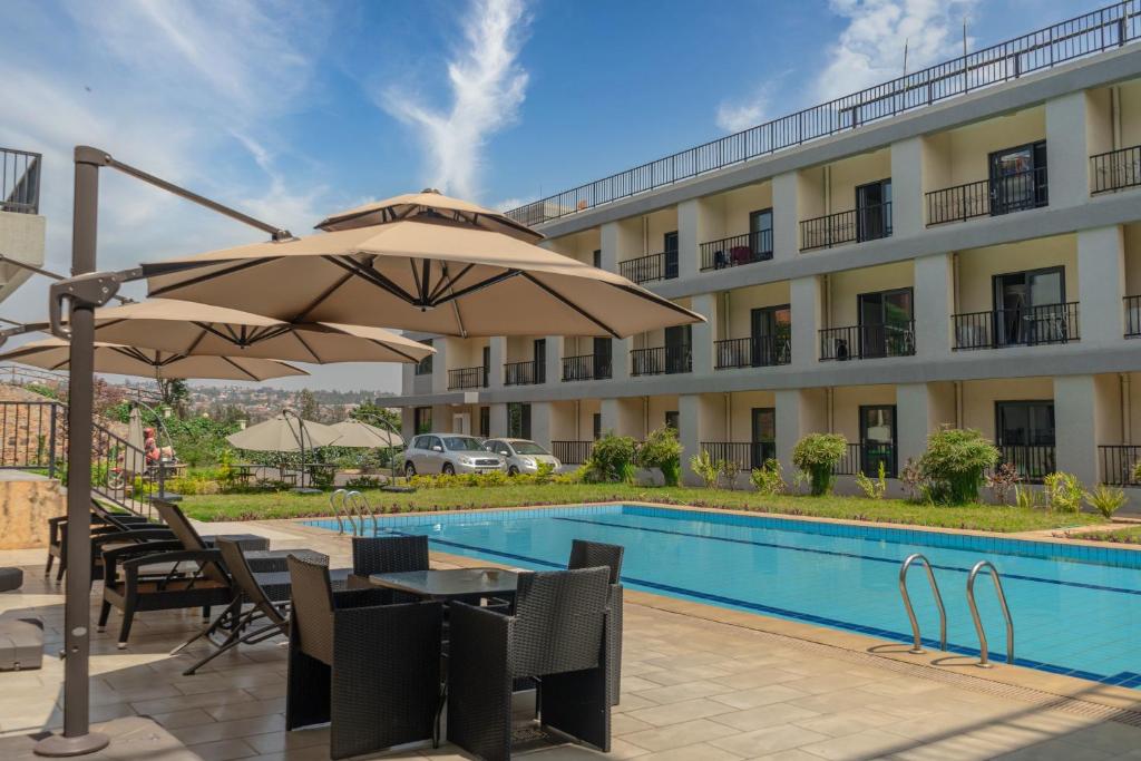 Phonix Apartment